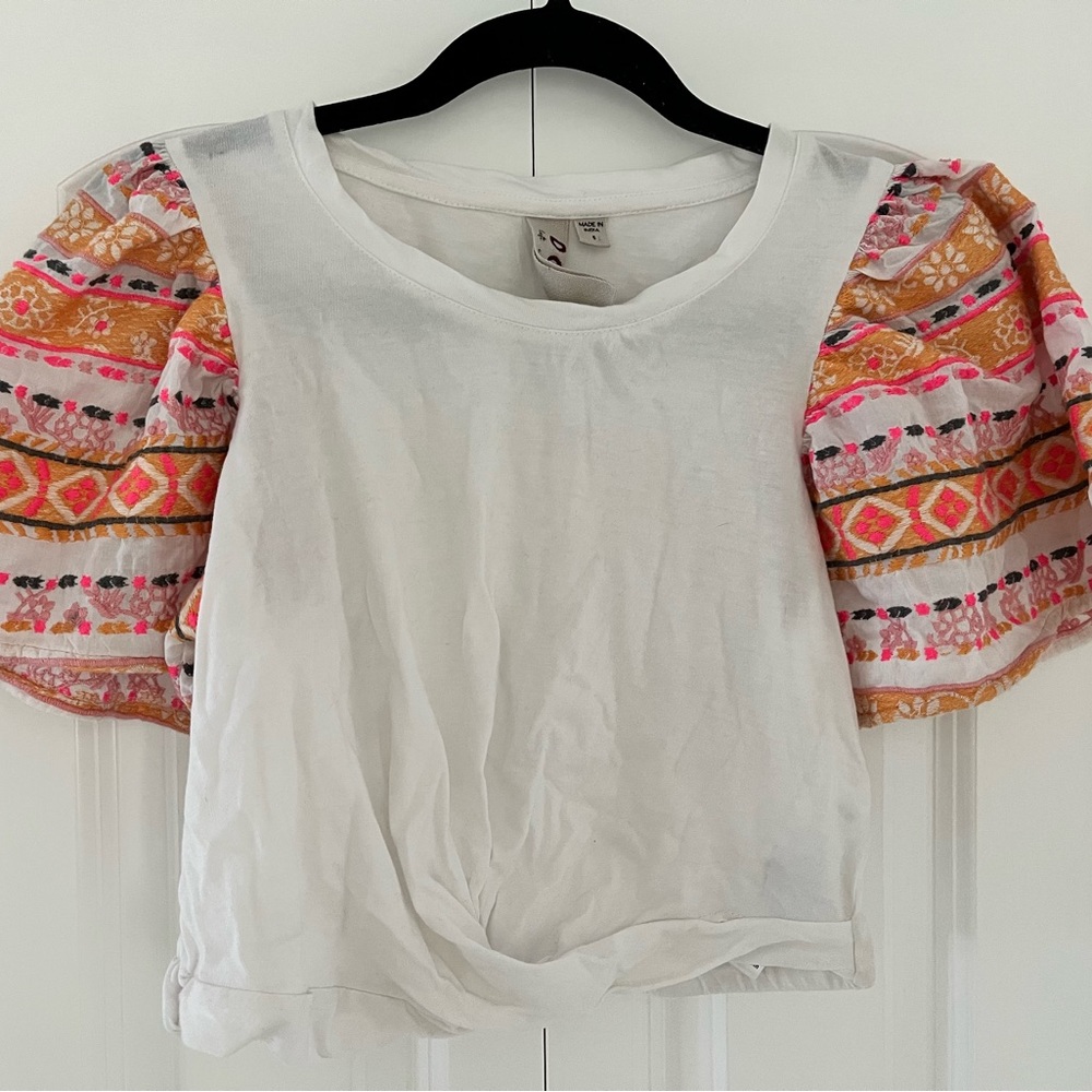 ANTHROPOLOGIE puffy sleeve embroidered top